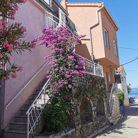 Apartamento Ribar 1 Njivice Exterior foto